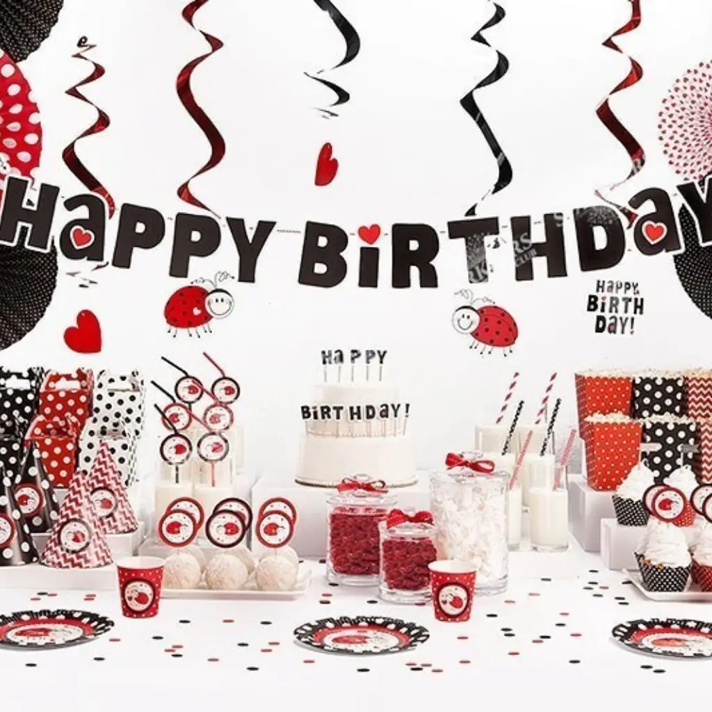 Confezione da 50 palloncini bianchi con disegno a cuore rosso