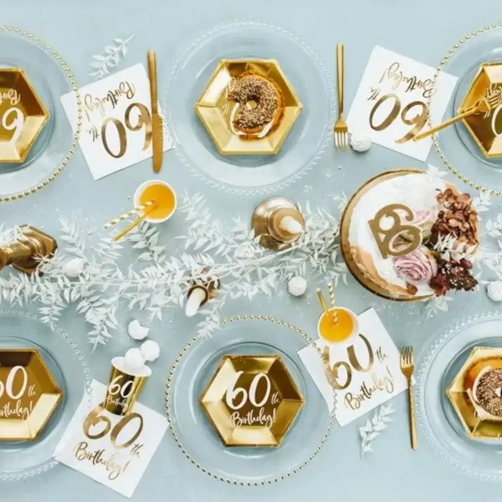 Set di 6 coppe d'oro "60 anni".