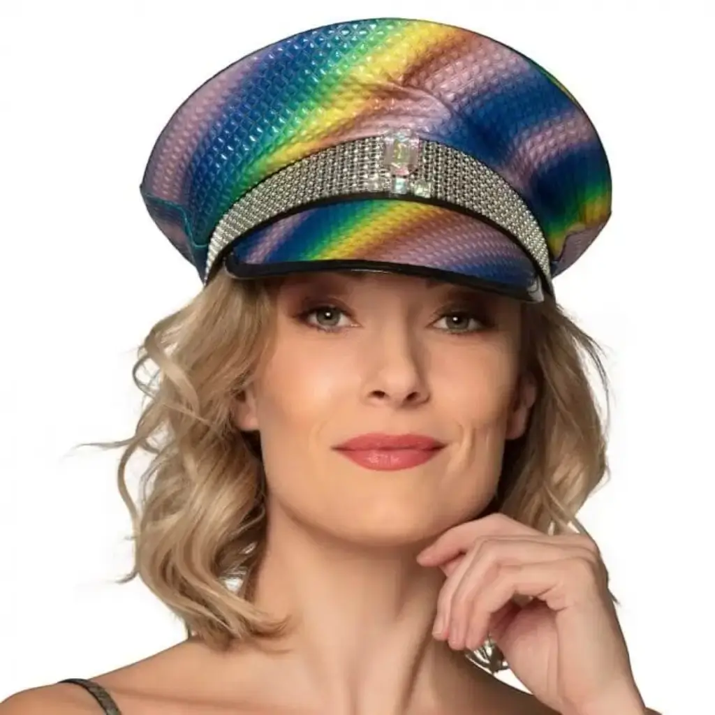 Cappuccio multicolore con strass