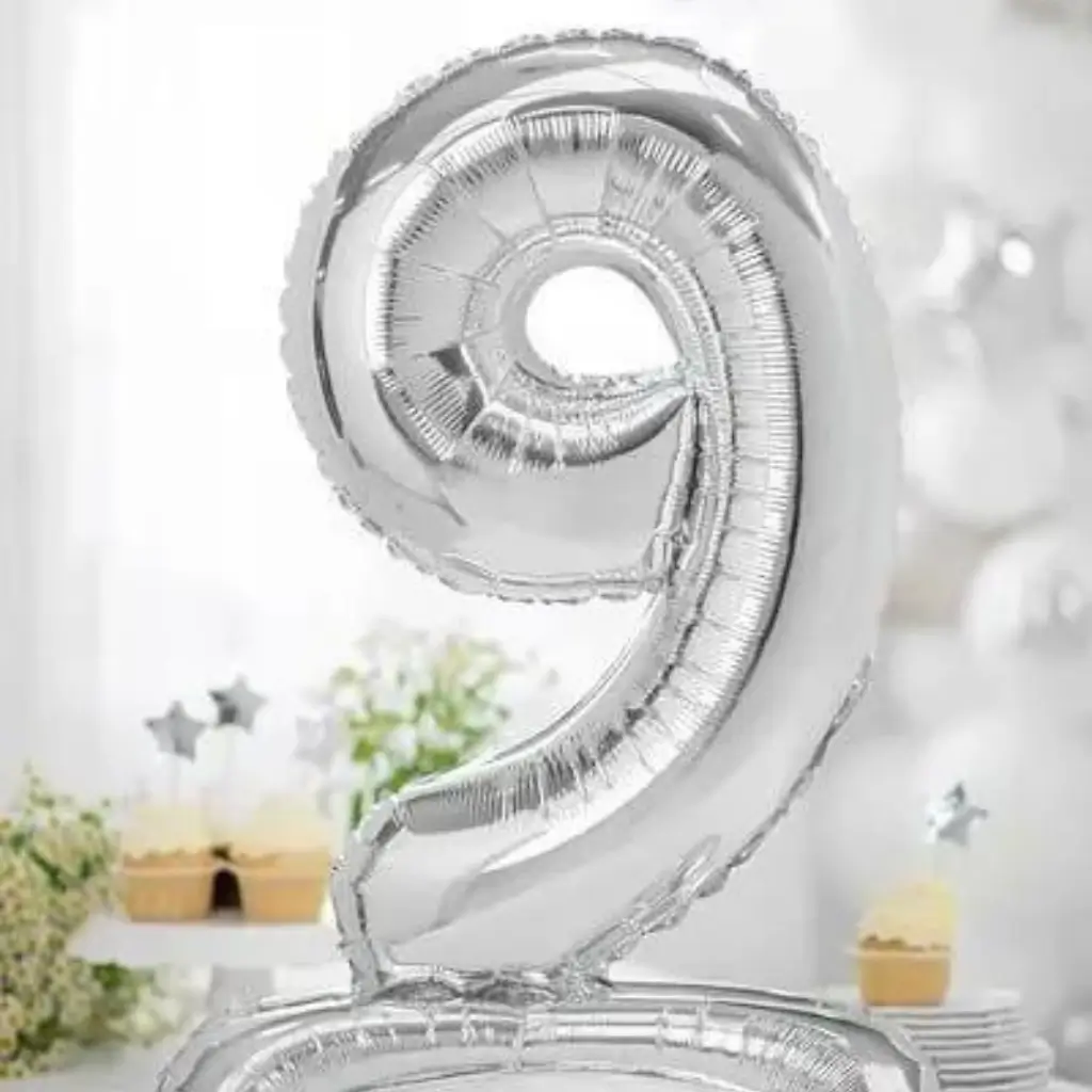 Palloncino Compleanno Numero 9 + Stand Argento 70cm