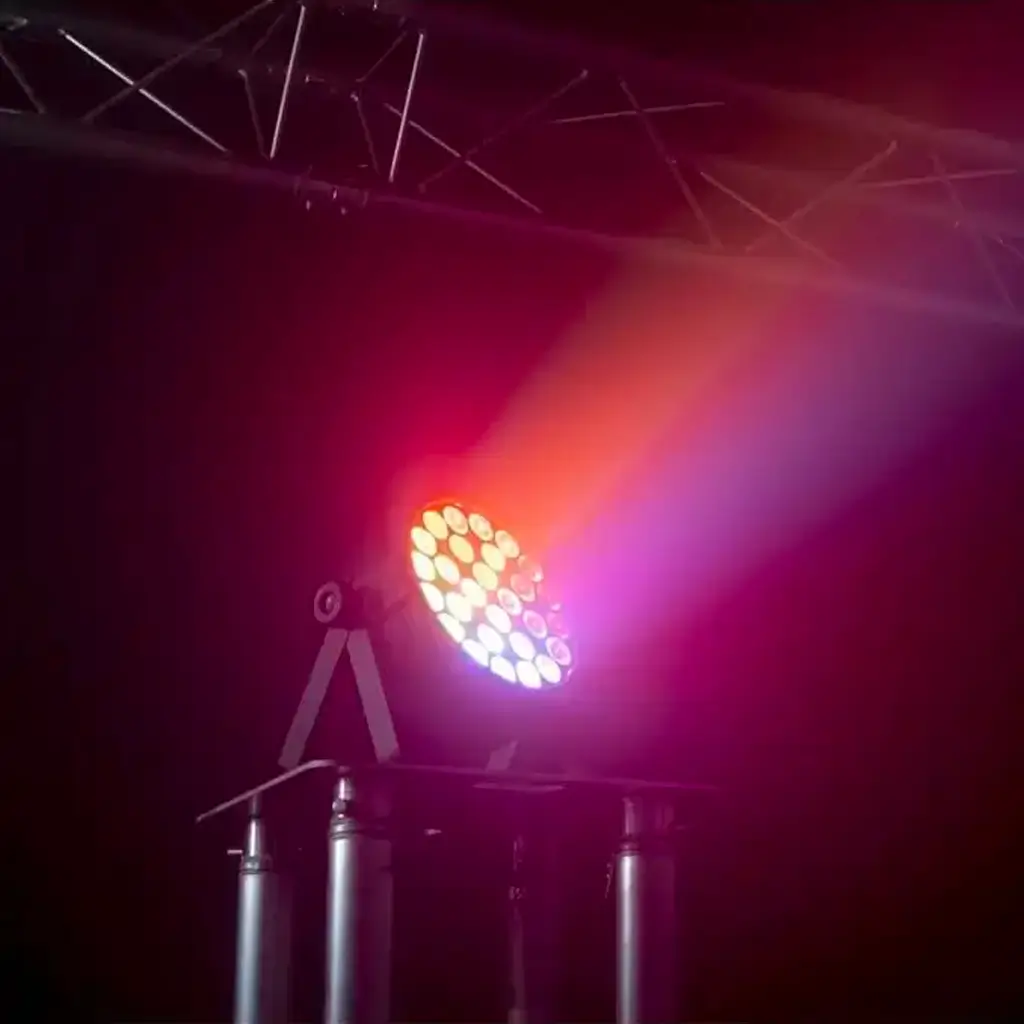 Lampada PAR a LED CLUB-ZOOM2810 con quarto di zoom