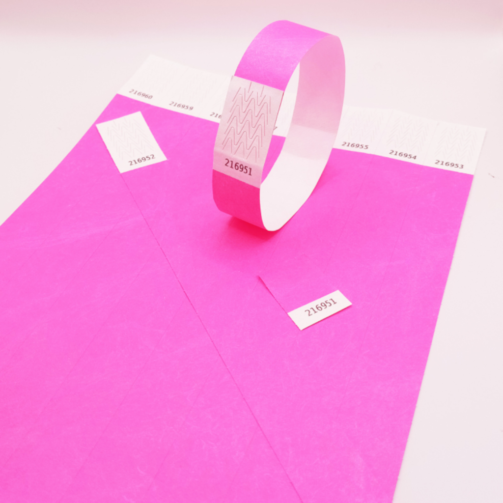 Braccialetto in Tyvek® di carta rosa fluo senza marcatura