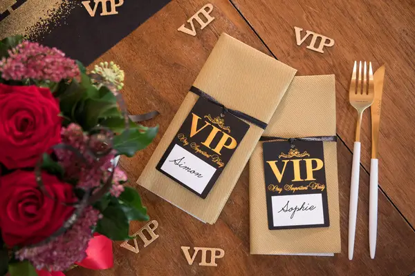 Segnaposto VIP nero e oro - Set di 10