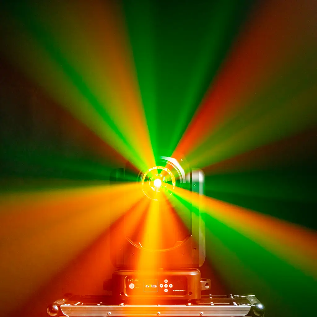 Confezione di 2 proiettori ibridi da 350 W in flight case - Fusion 350 BSW Set Evolite - Intelligent Beam, Spot & Wash