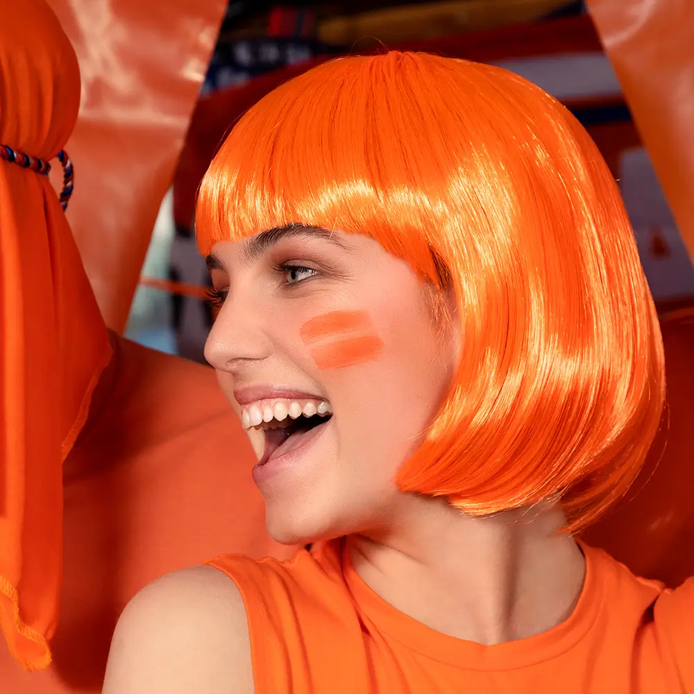 Parrucca da cabaret arancione fluorescente