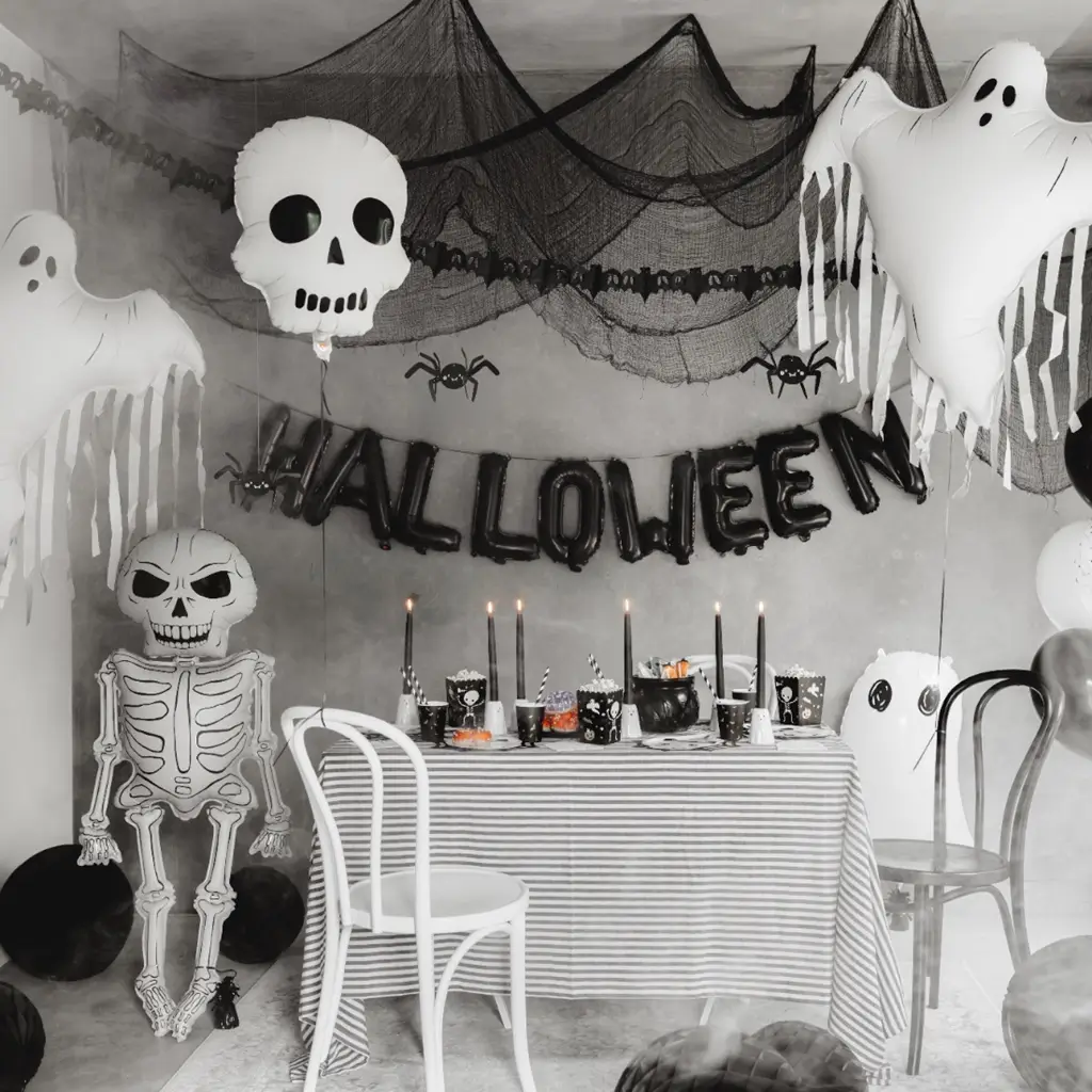 Palloncino in alluminio “Fantasma” con frange 93 x 86 cm – Decorazioni di Halloween